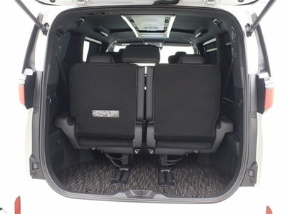 2023 Toyota ALPHARD — фото 40