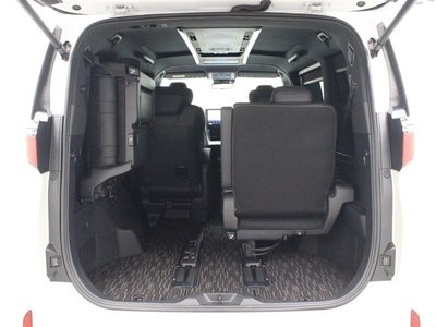 2023 Toyota ALPHARD — фото 43
