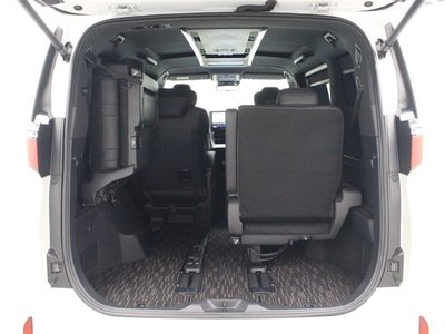 2023 Toyota ALPHARD — фото 42