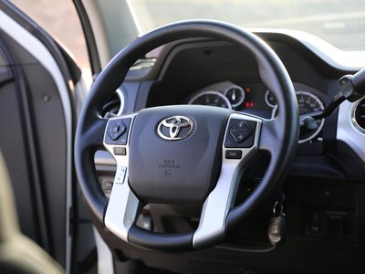 2016 Toyota TUNDRA 照片 40
