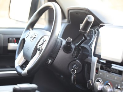2016 Toyota TUNDRA 照片 23