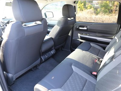 2016 Toyota TUNDRA 照片 36