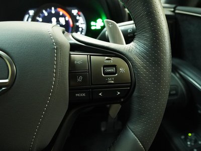 صورة مصغرة 102 لـ 2023 Lexus LC