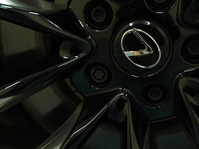 صورة مصغرة 28 لـ 2023 Lexus LC