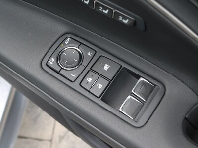 صورة مصغرة 68 لـ 2023 Lexus LC