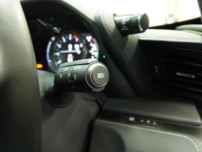 صورة مصغرة 108 لـ 2023 Lexus LC
