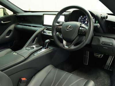 صورة مصغرة 62 لـ 2023 Lexus LC