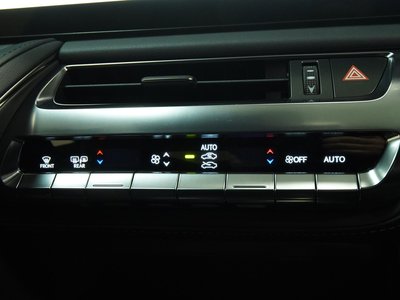 صورة مصغرة 122 لـ 2023 Lexus LC
