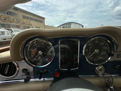 1968 Mercedes-BENZ SL thumbnail 27