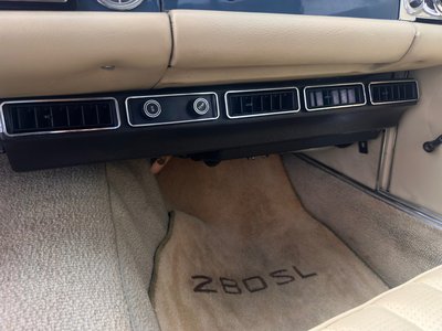 1968 Mercedes-BENZ SL thumbnail 31