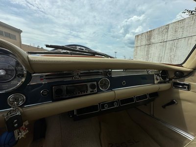 1968 Mercedes-BENZ SL thumbnail 32