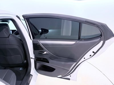 2022 Lexus ES thumbnail 33