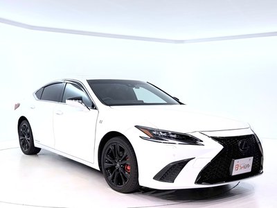 2022 Lexus ES photo 10