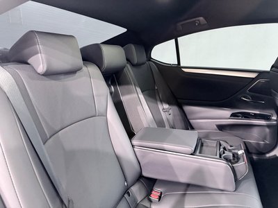 2022 Lexus ES thumbnail 35