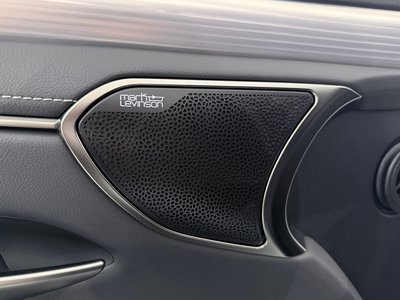 2022 Lexus ES thumbnail 39