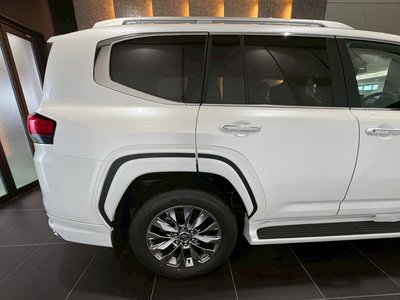 2025 Toyota LAND CRUISER 300 照片 27