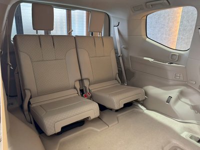 2025 Toyota LAND CRUISER 300 照片 57