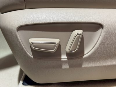 2025 Toyota LAND CRUISER 300 照片 51