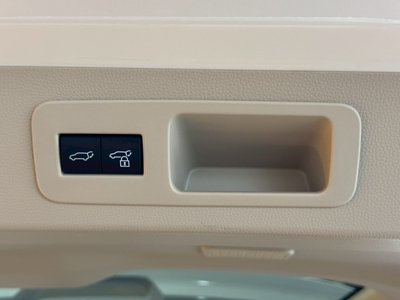 2025 Toyota LAND CRUISER 300 照片 41