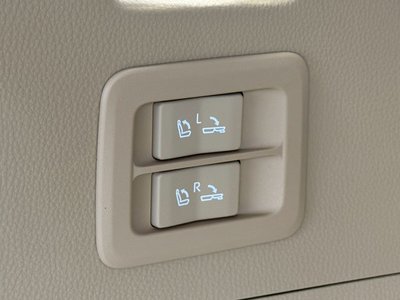 2025 Toyota LAND CRUISER 300 照片 39