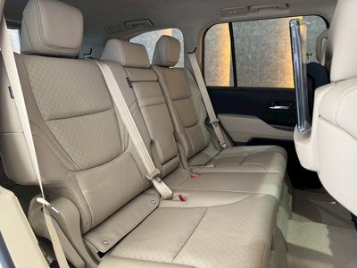 2025 Toyota LAND CRUISER 300 照片 52