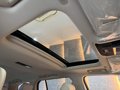 2025 Toyota LAND CRUISER 300 照片 6