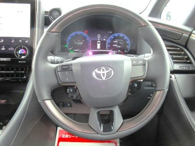2026 Toyota ALPHARD — фото 8