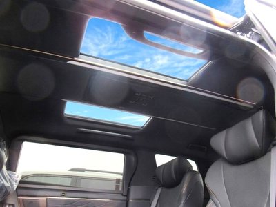 2026 Toyota ALPHARD — фото 24