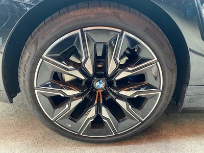 2024 BMW I7 thumbnail 42