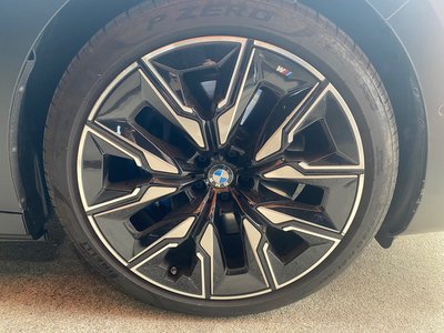 2024 BMW I7 thumbnail 45