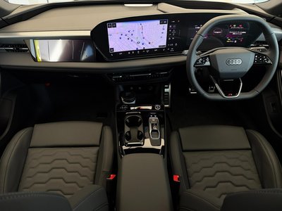 صورة 14 لـ 2025 AUDI A6 SPORTBACK E-TRON