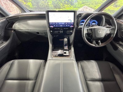 2023 Toyota ALPHARD photo 2