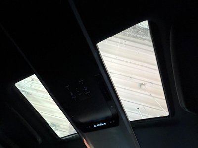 2023 Toyota ALPHARD photo 3