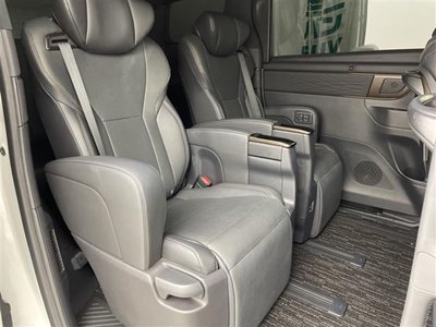 2024 Toyota ALPHARD 照片 28