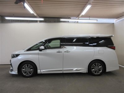 صورة 3 لـ 2024 Toyota ALPHARD