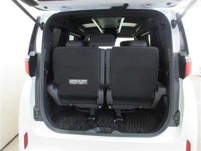صورة 28 لـ 2024 Toyota ALPHARD