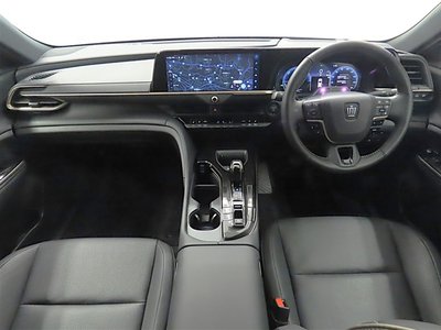 2024 Toyota CROWN SPORT photo 3