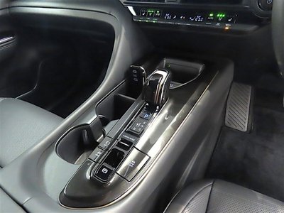 2024 Toyota CROWN SPORT thumbnail 24