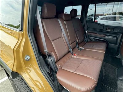 صورة 6 لـ 2024 Toyota LAND CRUISER 250