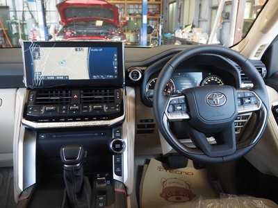 صورة 25 لـ 2024 Toyota LAND CRUISER 300