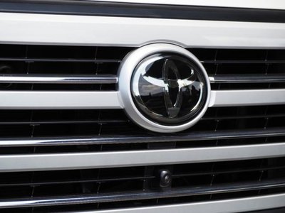 صورة 8 لـ 2024 Toyota LAND CRUISER 300