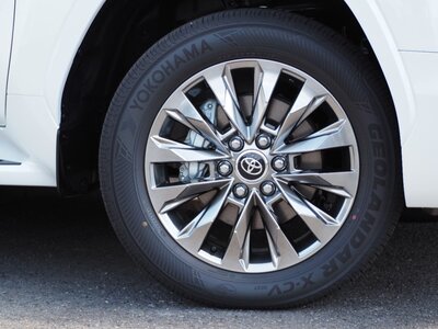 صورة 16 لـ 2024 Toyota LAND CRUISER 300