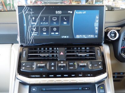 صورة 31 لـ 2024 Toyota LAND CRUISER 300