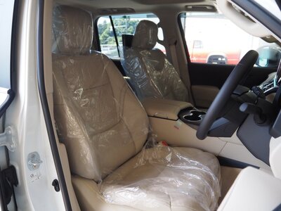 صورة 38 لـ 2024 Toyota LAND CRUISER 300