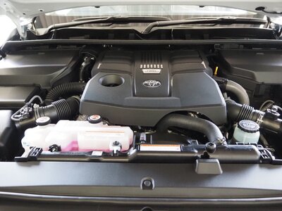 صورة 51 لـ 2024 Toyota LAND CRUISER 300