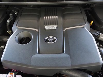 صورة 54 لـ 2024 Toyota LAND CRUISER 300