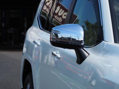 صورة 10 لـ 2024 Toyota LAND CRUISER 300