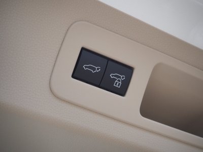 صورة 60 لـ 2024 Toyota LAND CRUISER 300
