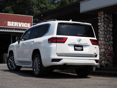صورة 57 لـ 2024 Toyota LAND CRUISER 300