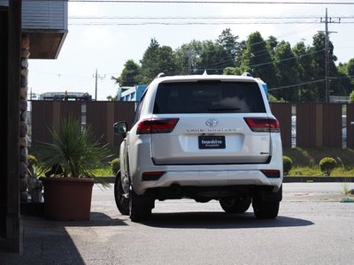 صورة 65 لـ 2024 Toyota LAND CRUISER 300